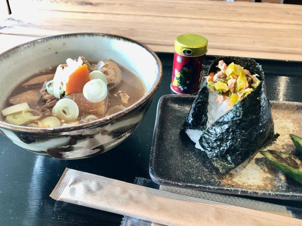 ひとにぎりぃ