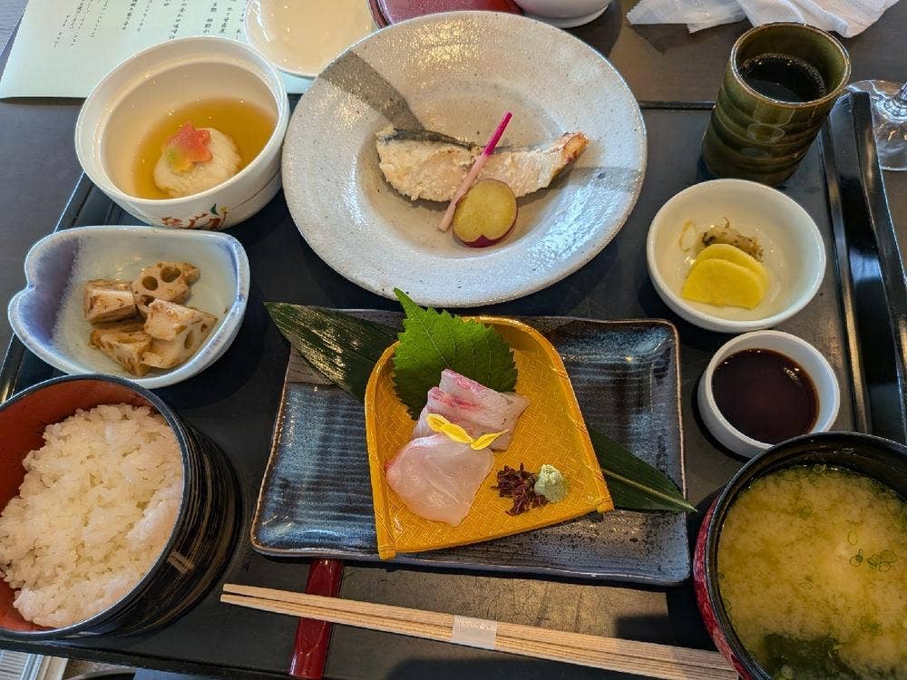 レストランオーブ 福岡山王病院