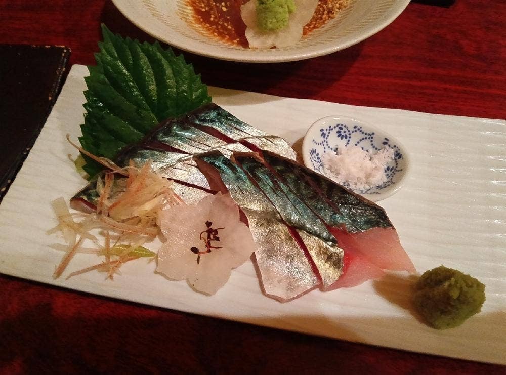 きはるの胡麻鯖や