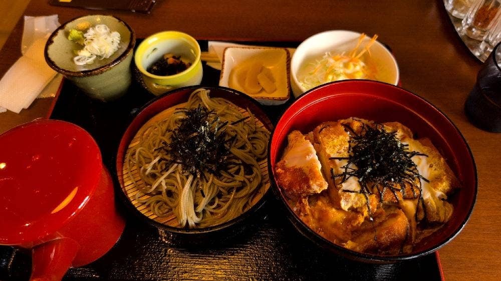 つまり食堂