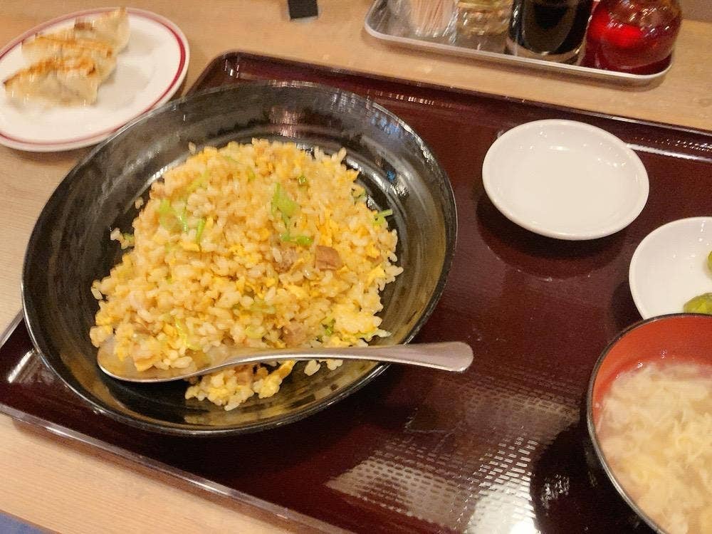 四川乃華 小吃 CiC店