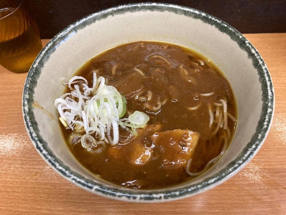 どん八 生麦店