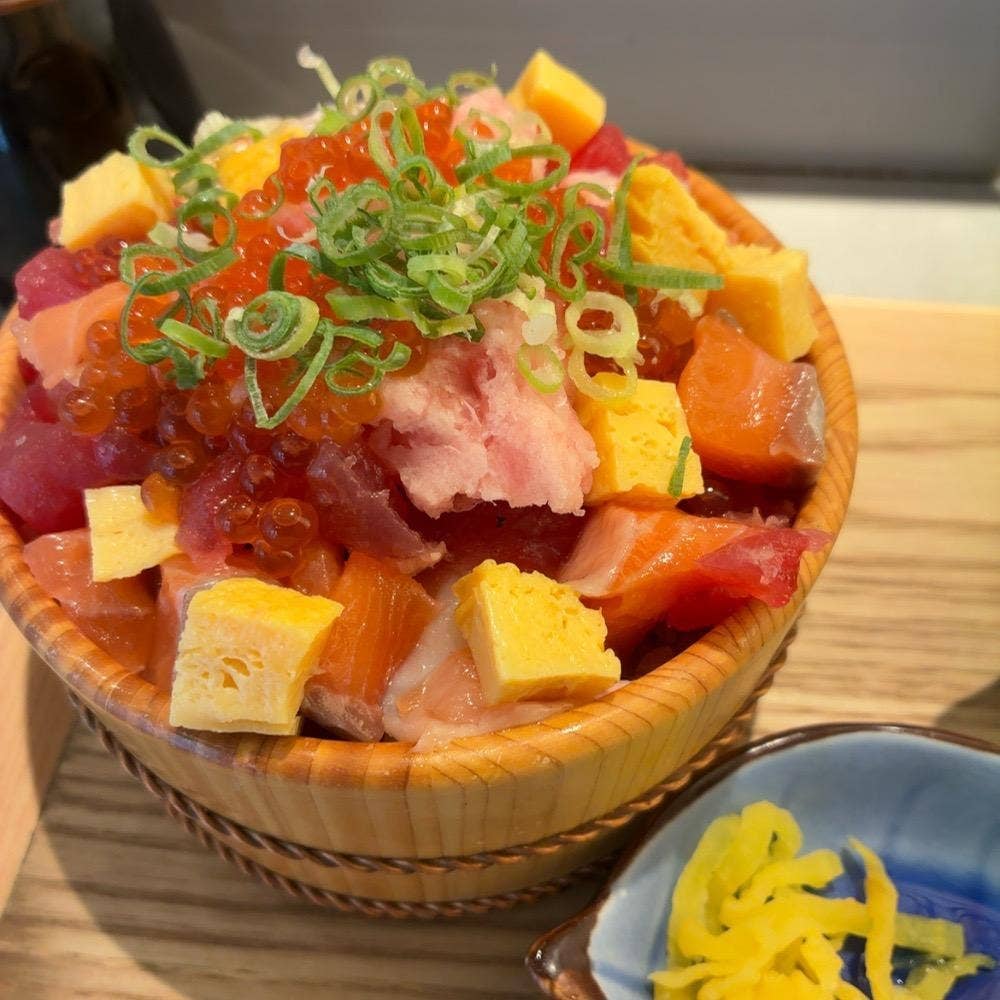 スシモン 赤坂見附店