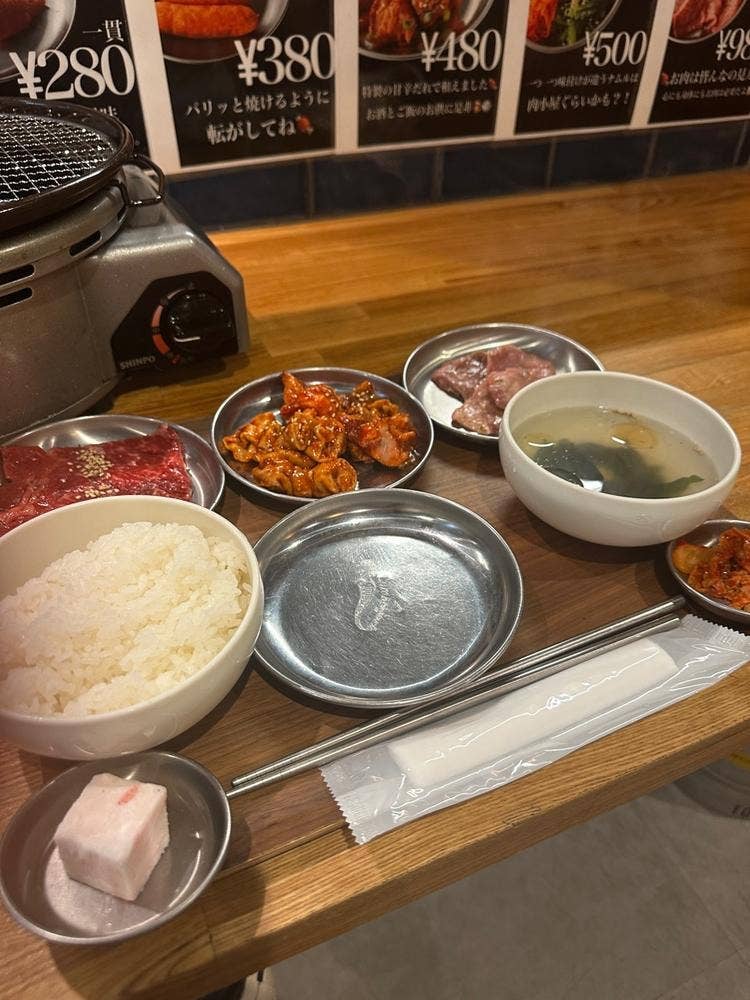 大衆焼肉酒場 肉小屋