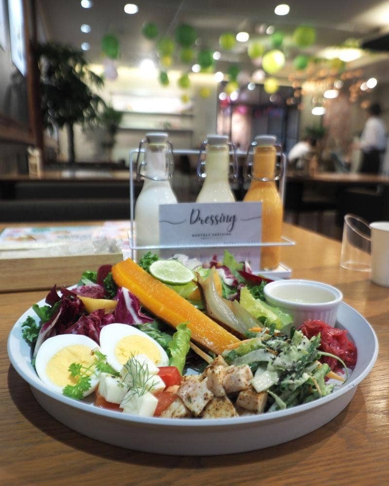 VEGETABLE LIFE CAFE by THE KEGO CLUB