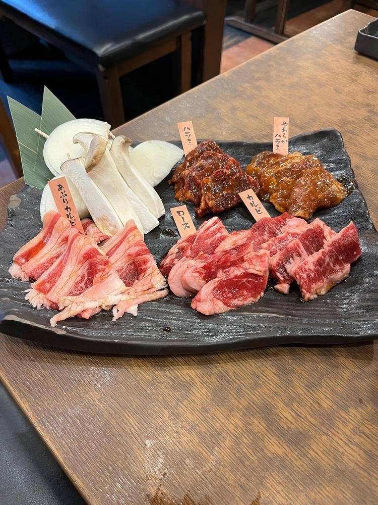 新宿思い出横丁酒場情熱ホルモン