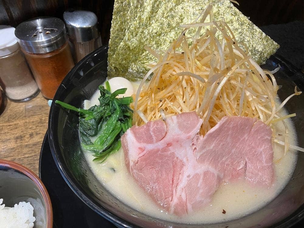 横浜家系ラーメン 金山家 本店