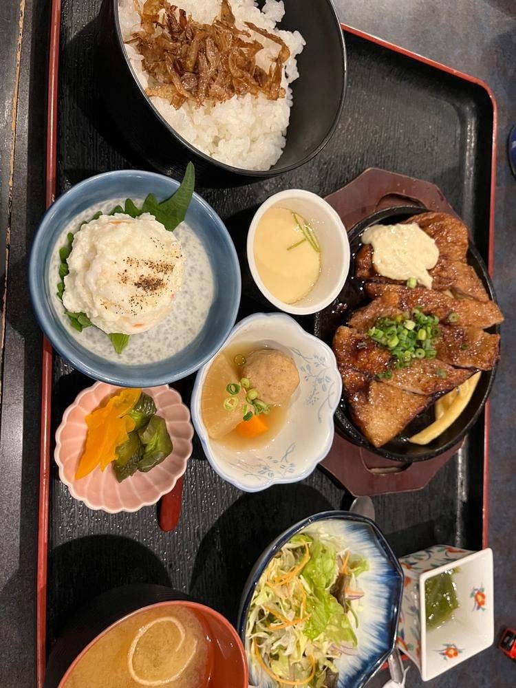 海鮮和食 仲々 安食店