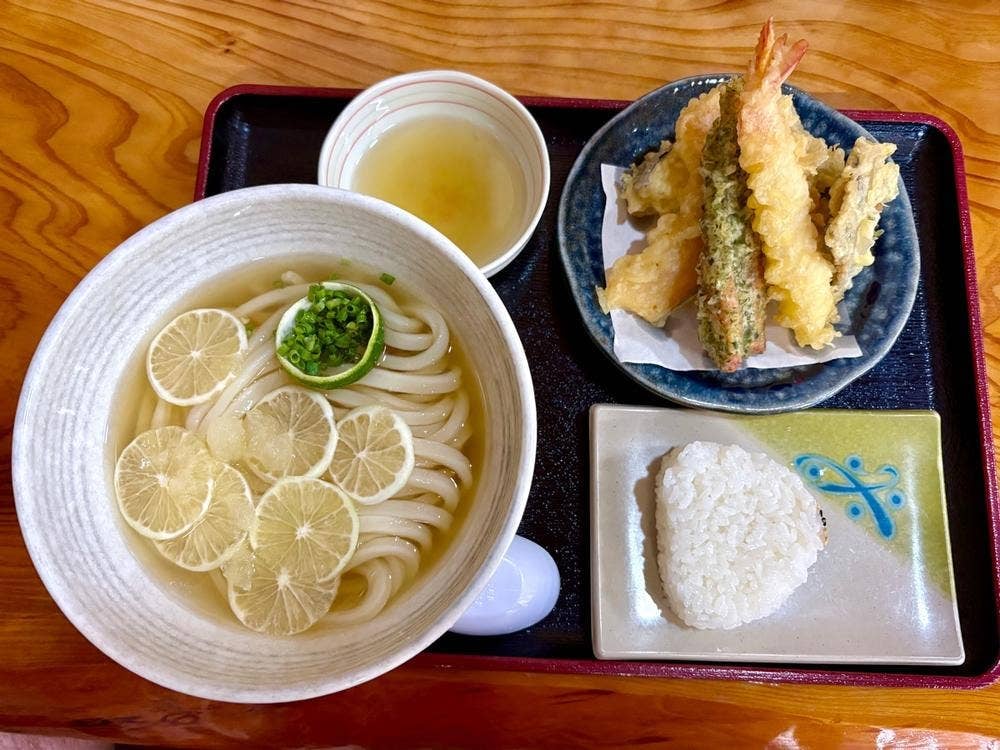 讃岐うどん 一の茶屋