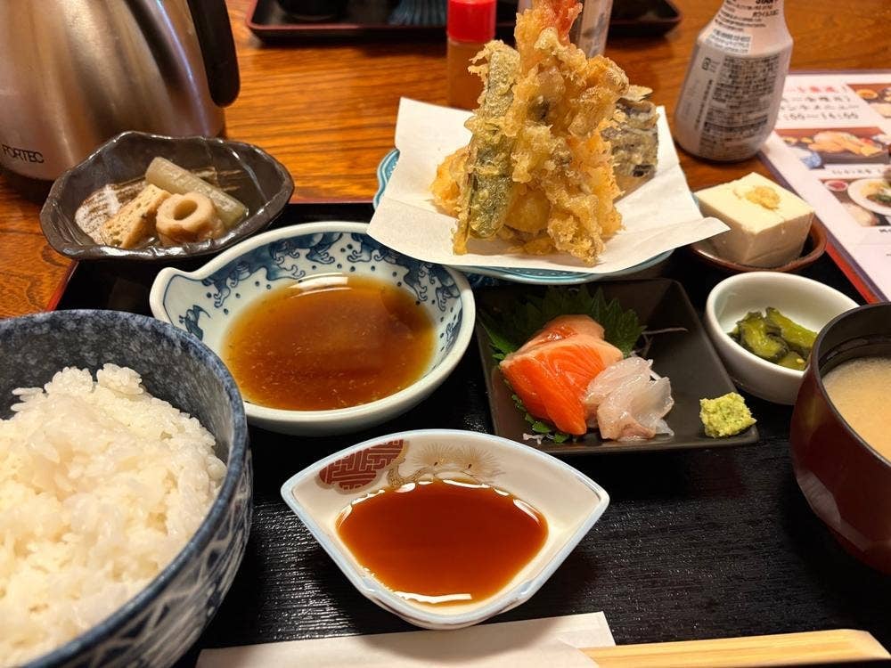 和食処 あぶらびれ