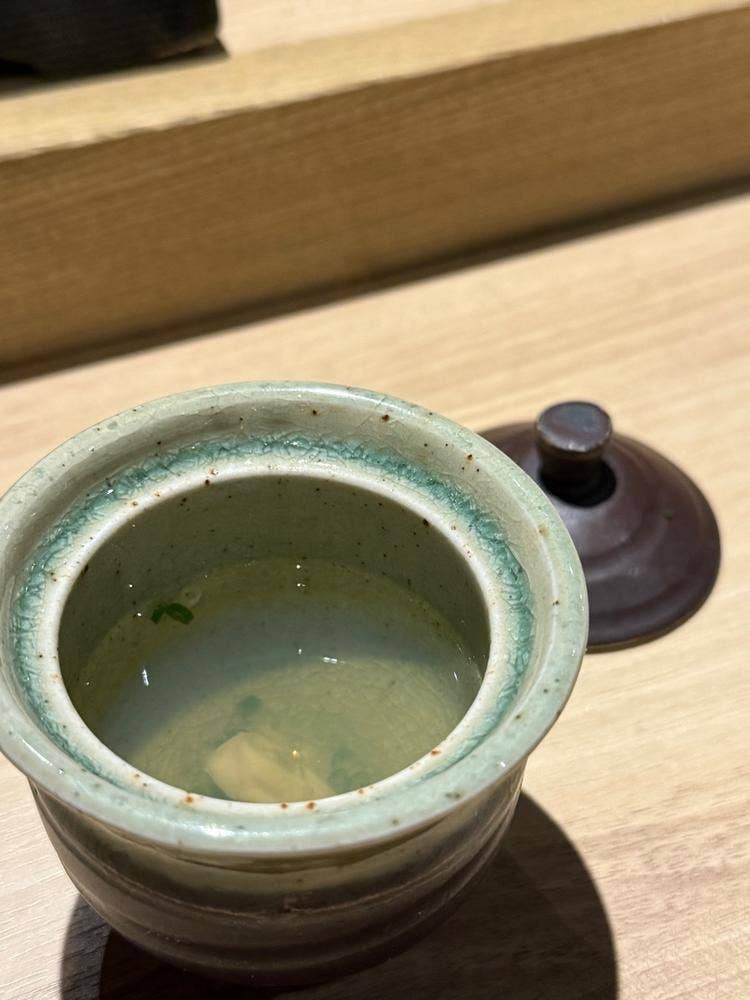 鮨 botan