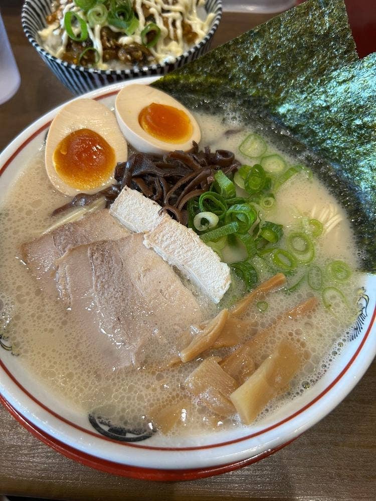 豚骨ラーメン まる・安