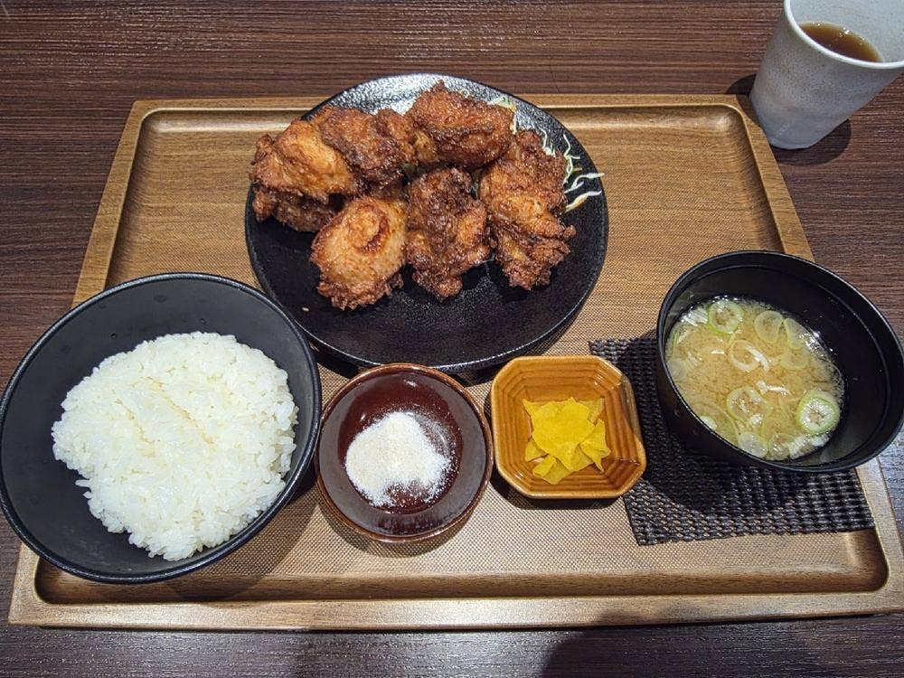 マハロダイニング 小鶴新田店