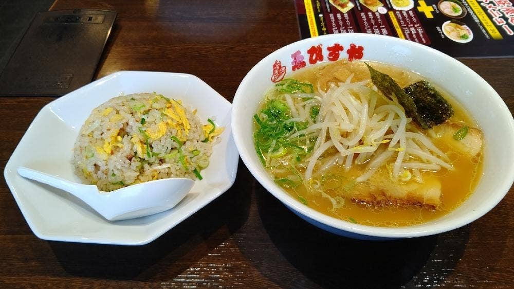 東京おぎくぼラーメン ゑびすや 中央緑地店