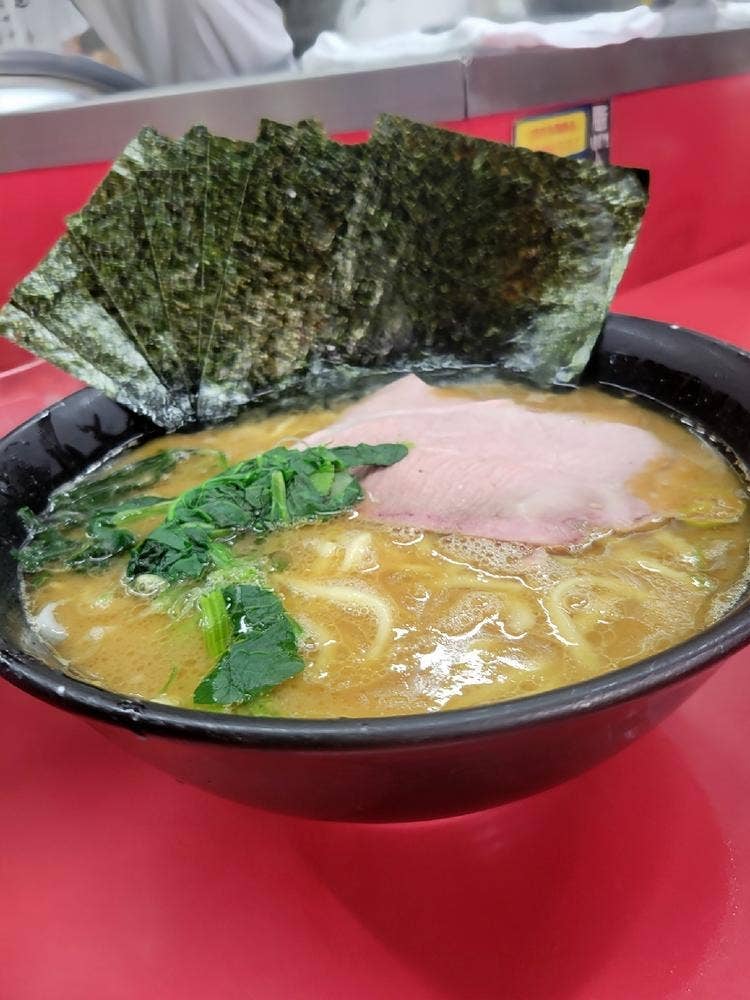ラーメン 杉田家 本店