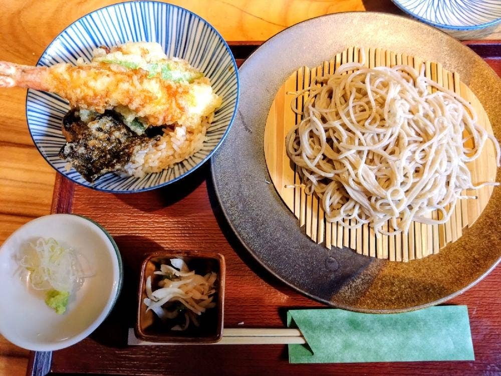酒と蕎麦 まき野