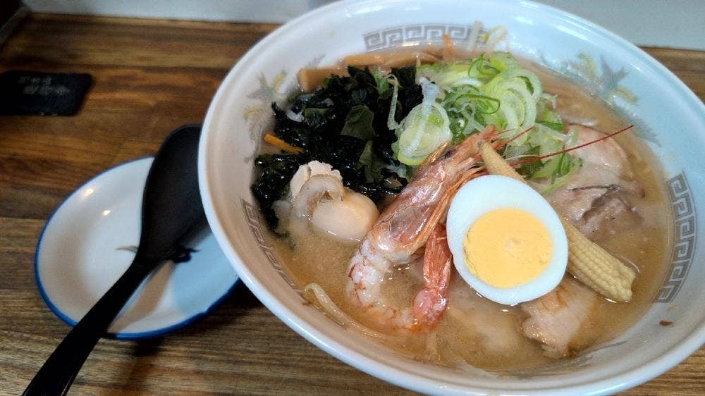 八屋 本店