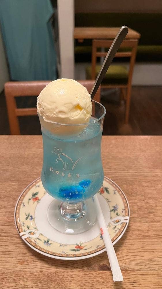喫茶 六花