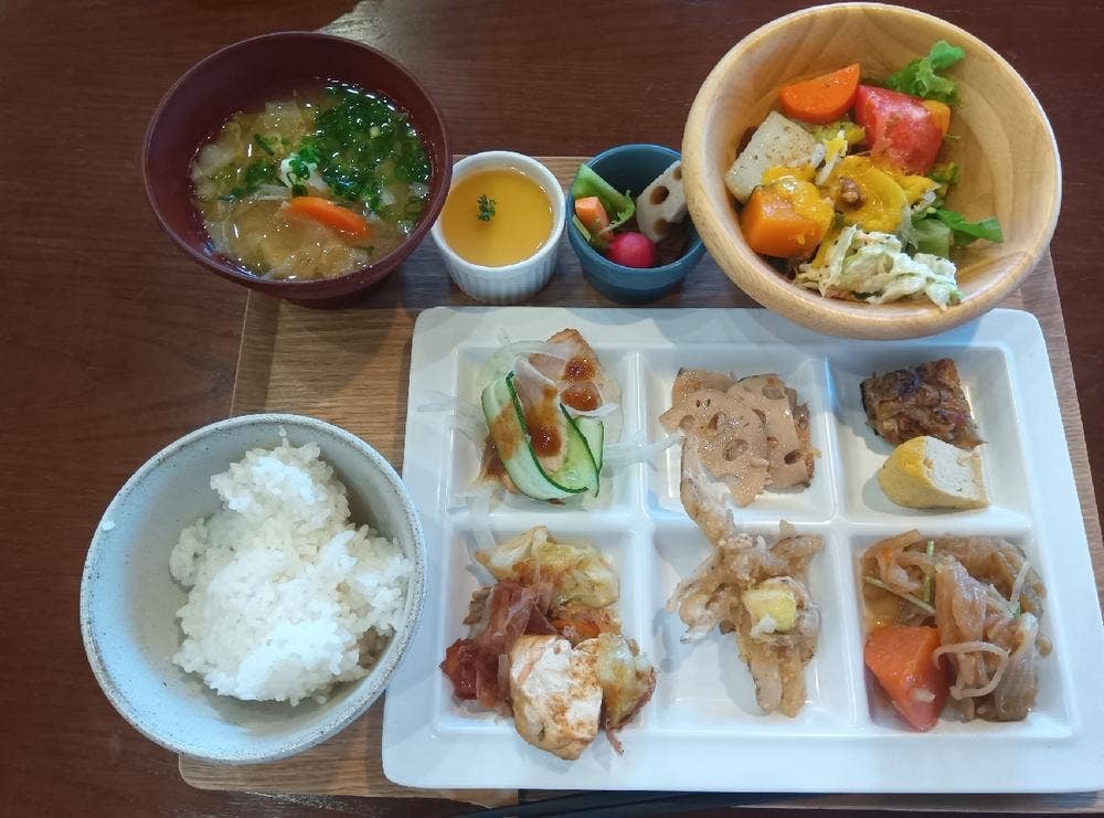 カフェ&レストラン 十字屋商店