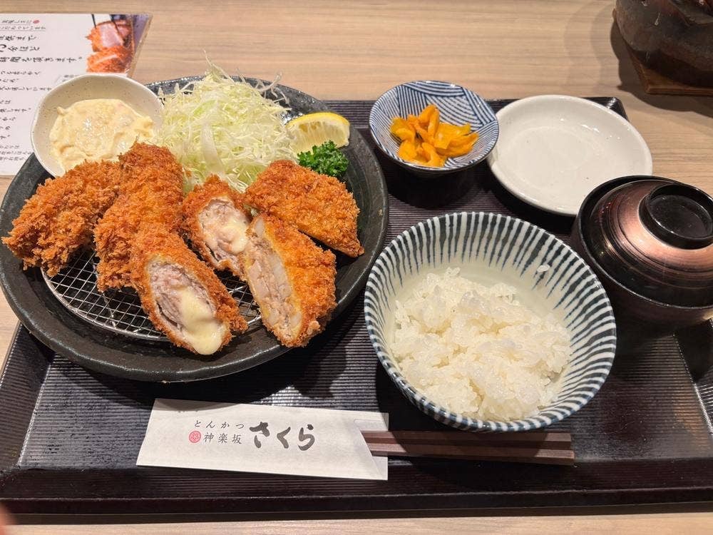 とんかつ神楽坂さくら 逗子店