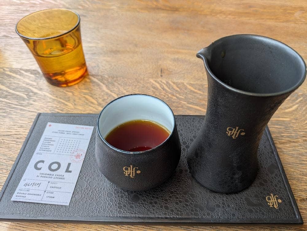 GLITCH COFFEE OSAKA