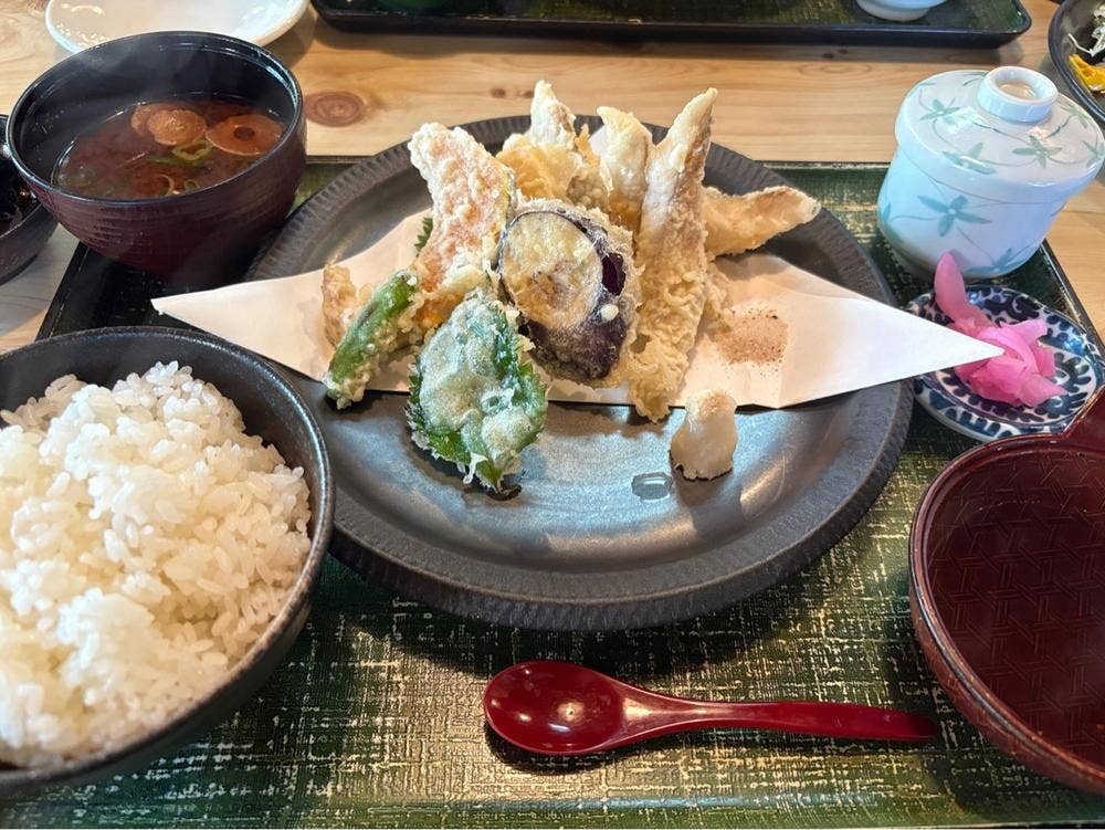 御食事処 ねのひ