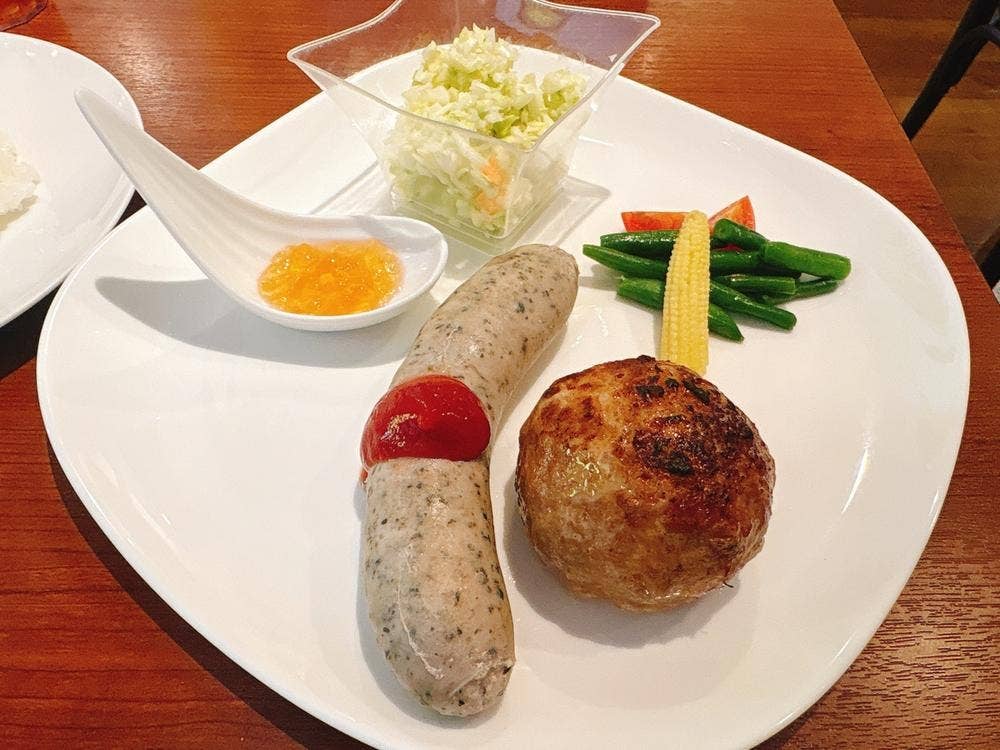 ハンバーグ ペレ