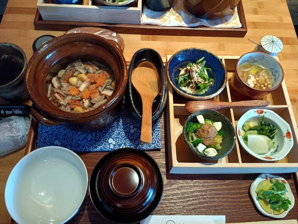 食堂 しん太