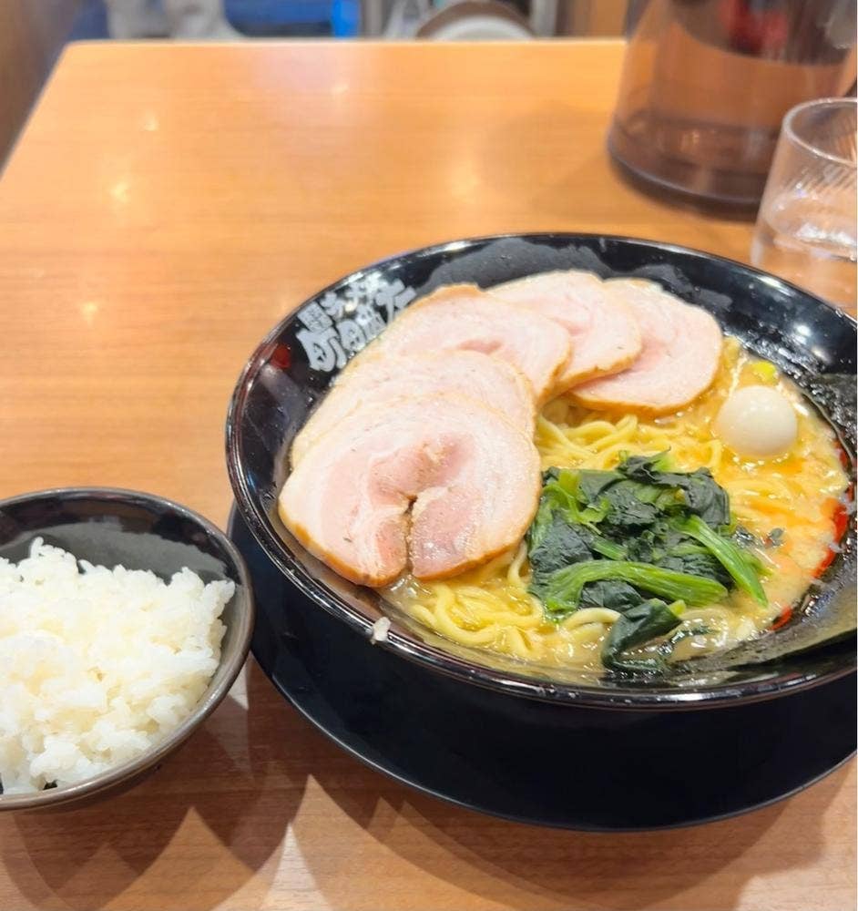 横浜家系ラーメン 町田商店 川崎西口店