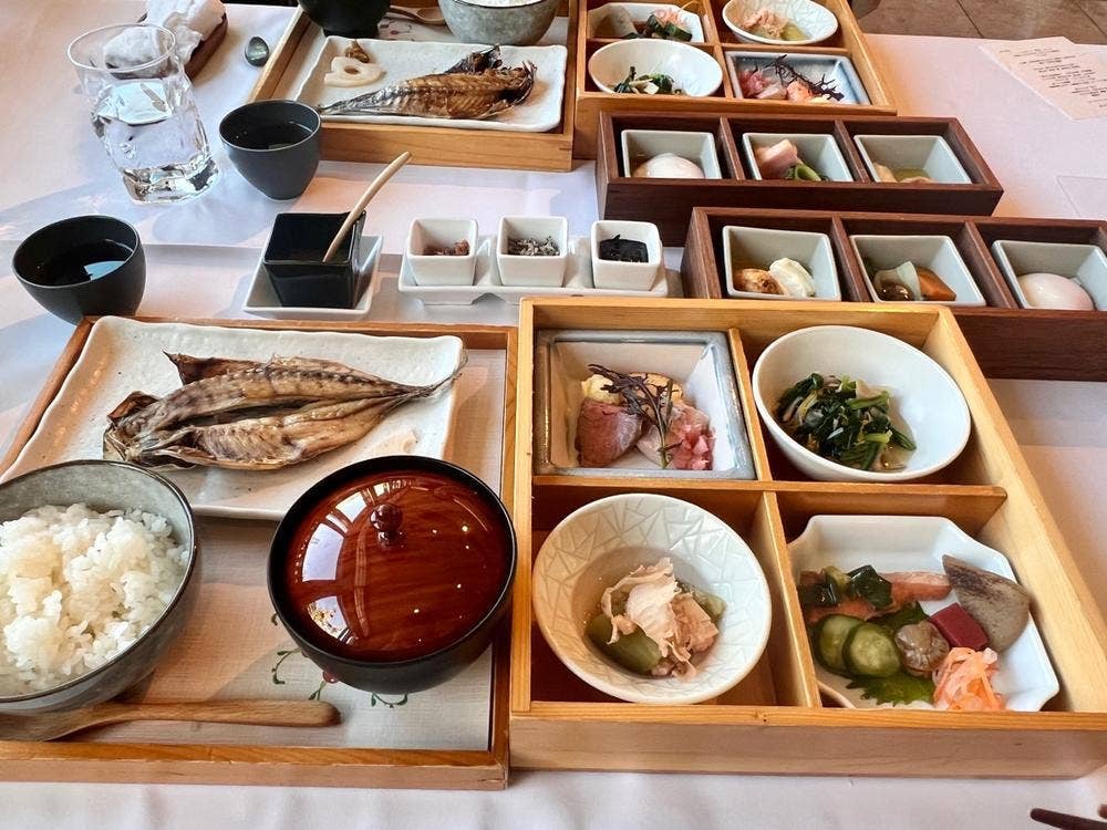 オーベルジュ湯楽‎