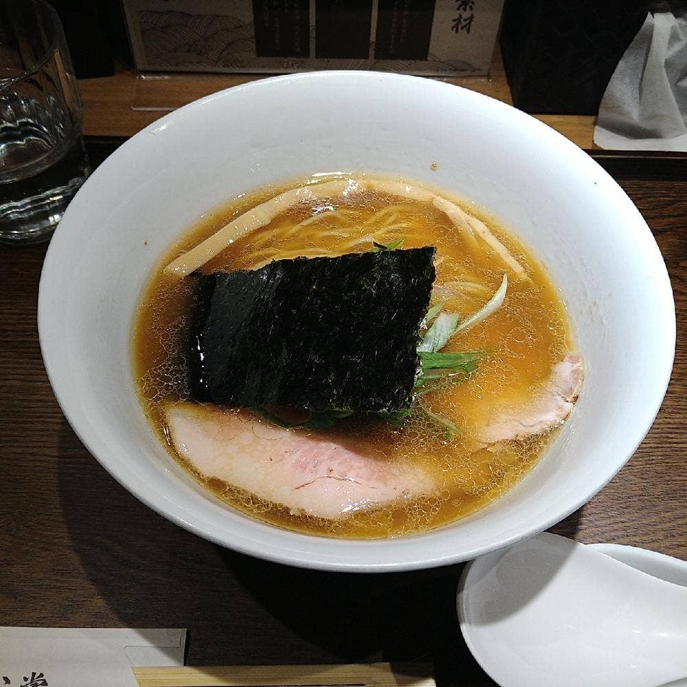 横浜 らぁ麵 めだか堂