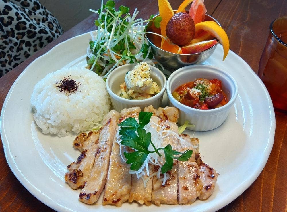 パラダイス カフェ ナルー