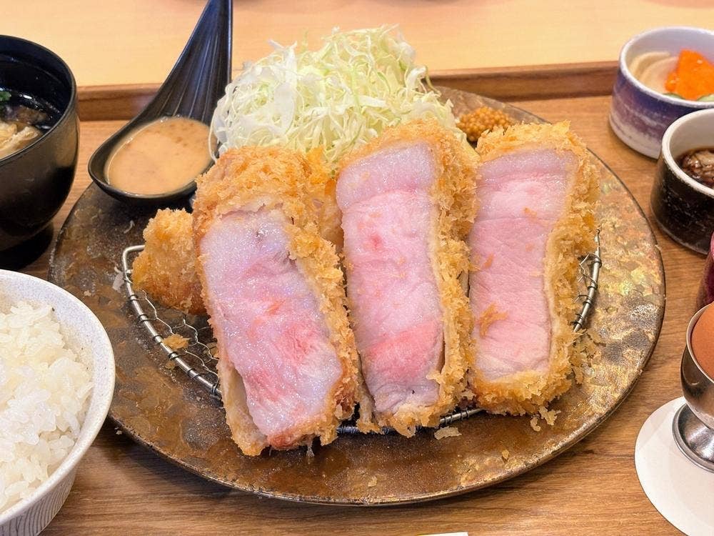 覚王山とんかつ わだ福