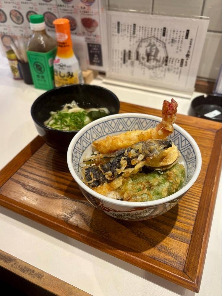 大衆酒場だれやめ