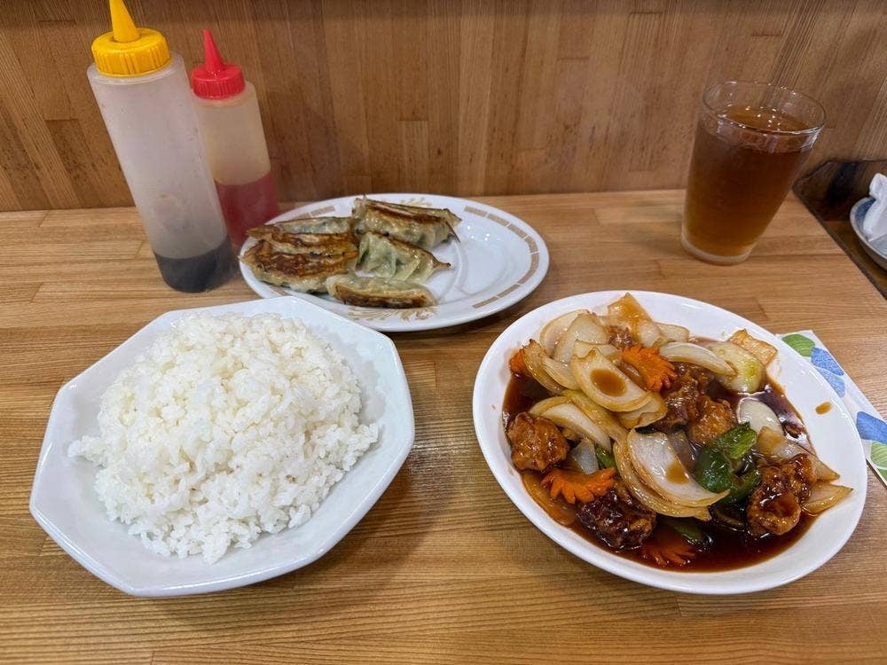 栄飯店