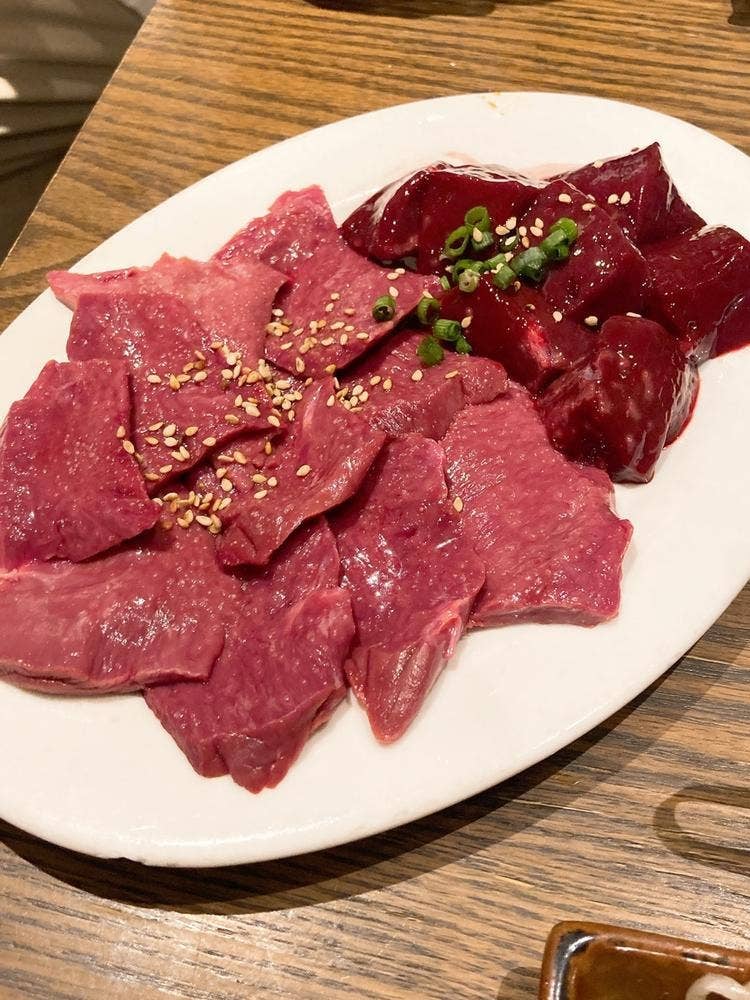 虎ノ門 肉と日本酒