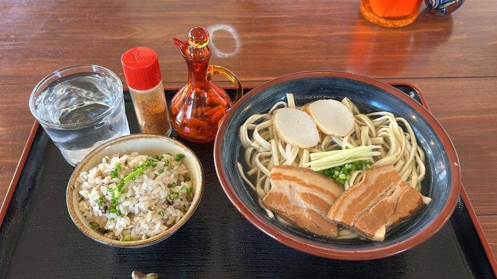 首里そば なかだ