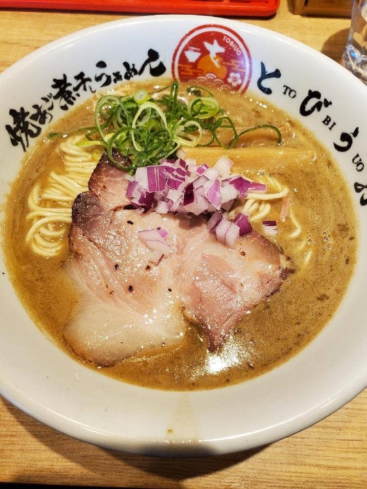 焼きあご煮干しらぁめん とびうお