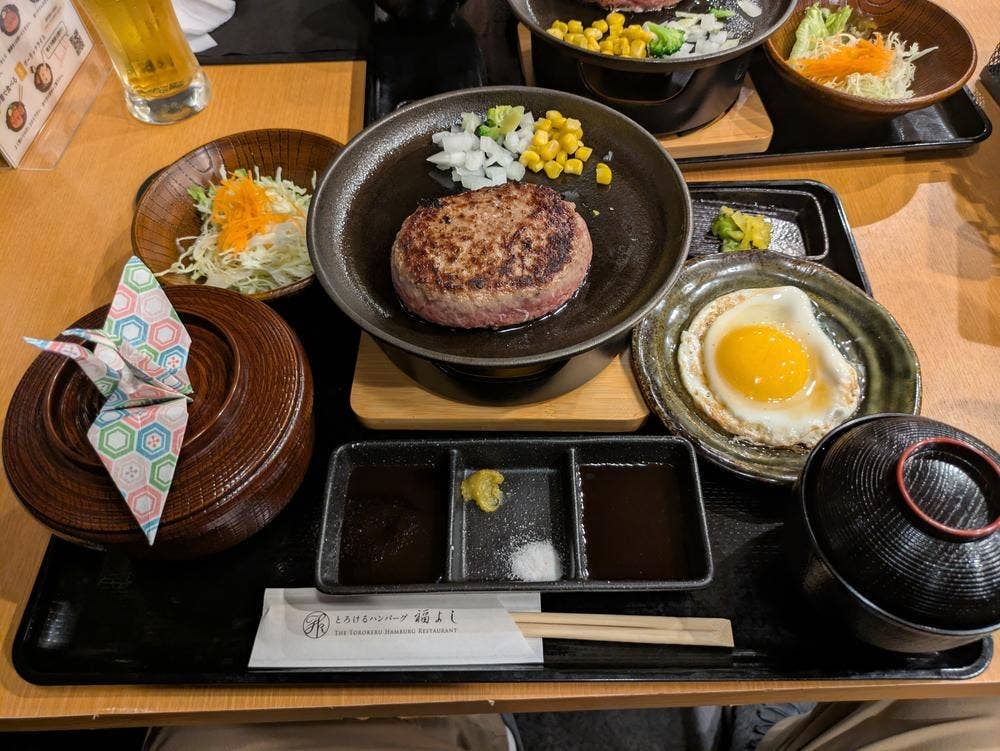 とろけるハンバーグ福よし 大阪心斎橋店