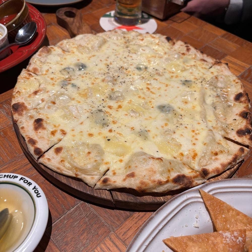 MARUNOUCHI BASE