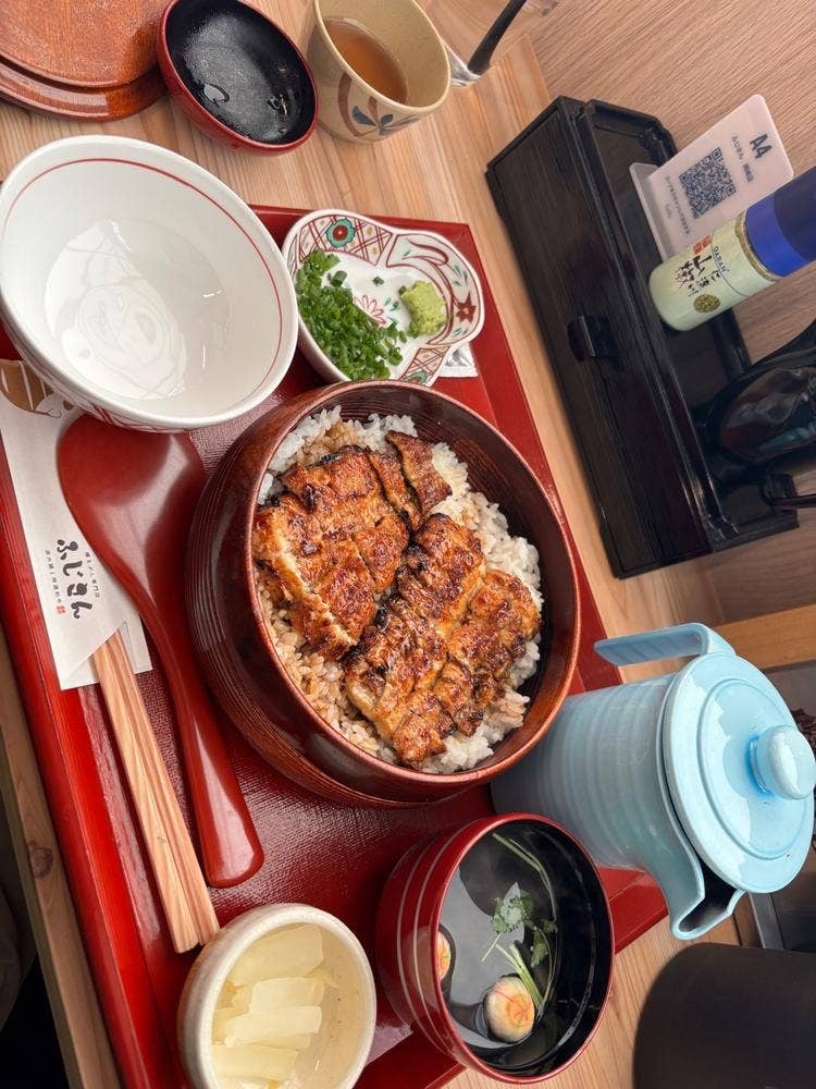 炭火鰻と特選和牛ふじさん 岡崎店
