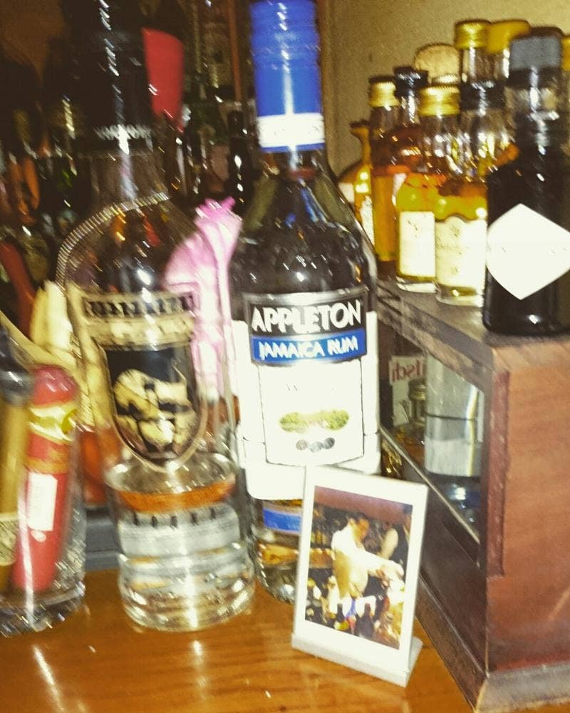 Bar Unknown