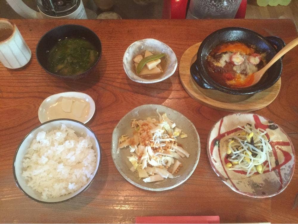 ごはんや・月影さん
