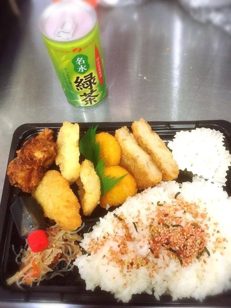 唐揚げのマコ