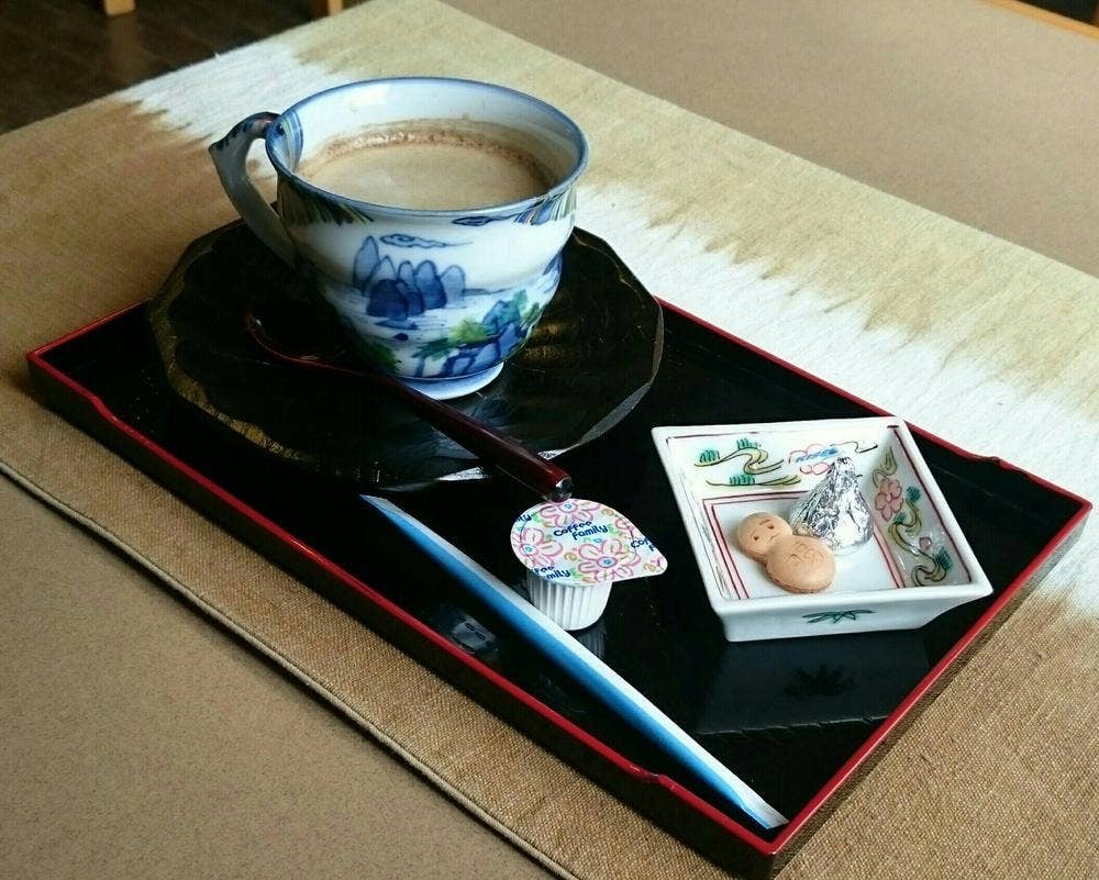 聴山房