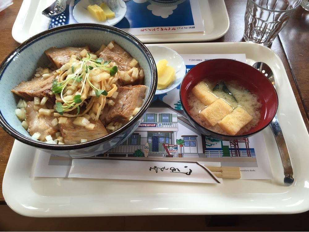 カフェダイヤモンドヘッド