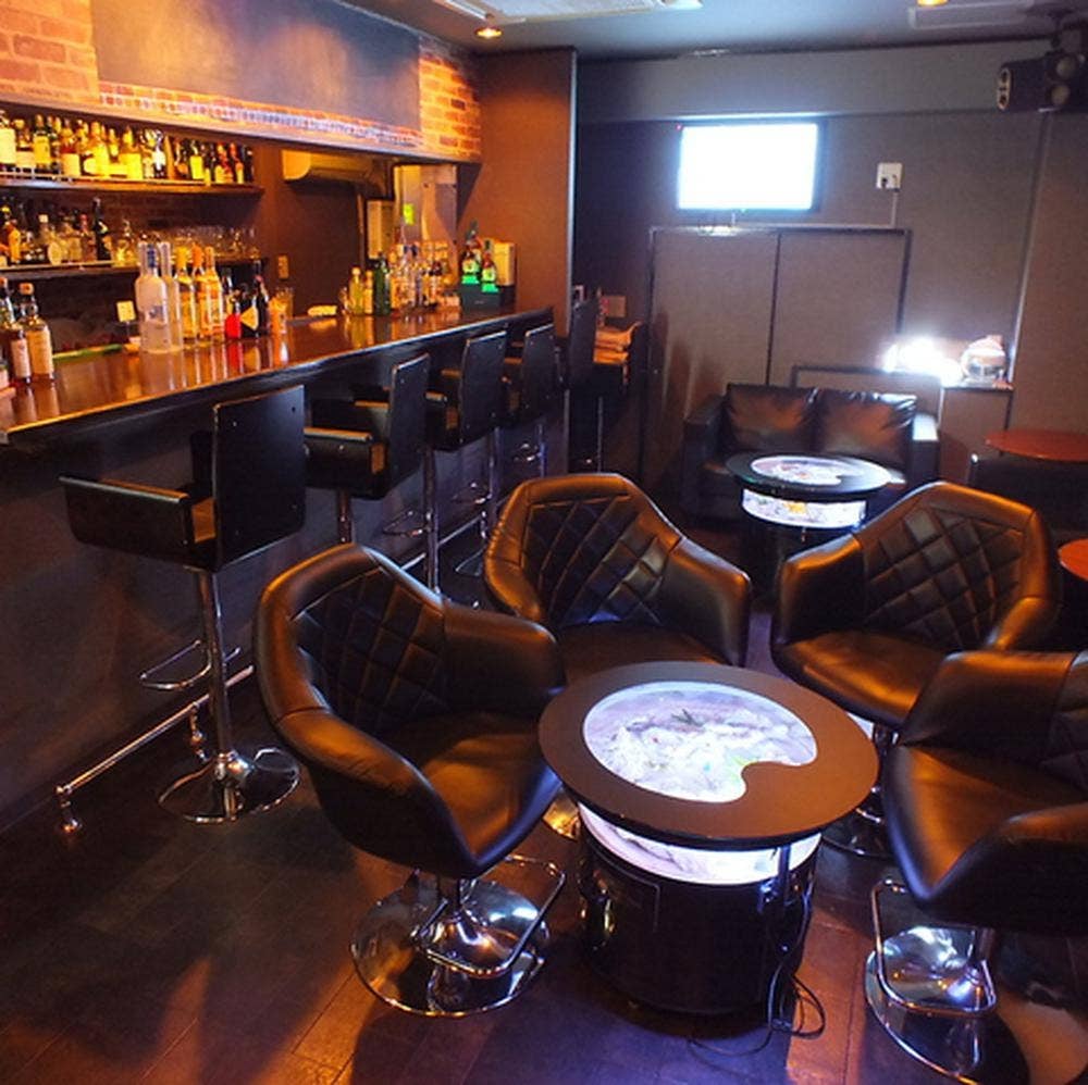 BAR en's