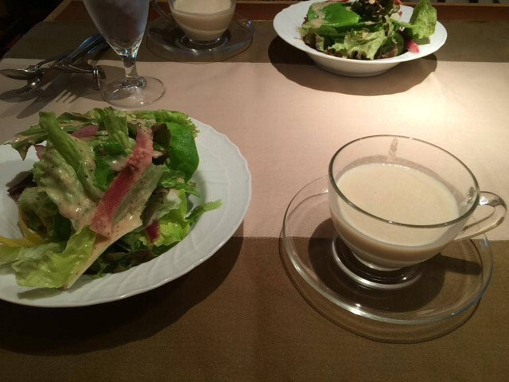 ワイン&ダイニングルース