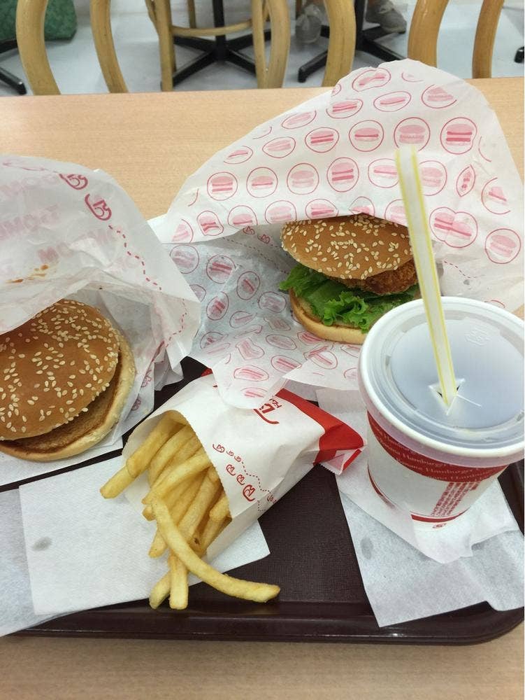 ドムドムハンバーガー イオン笹丘店