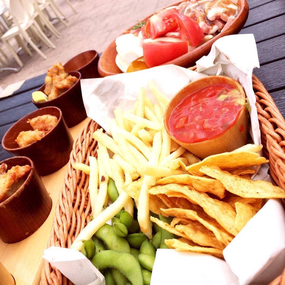 La FESTA BEER GARDEN
